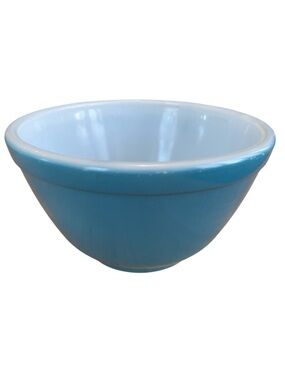 Vintage PYREX primary  blue nesting bowl #401, little usage